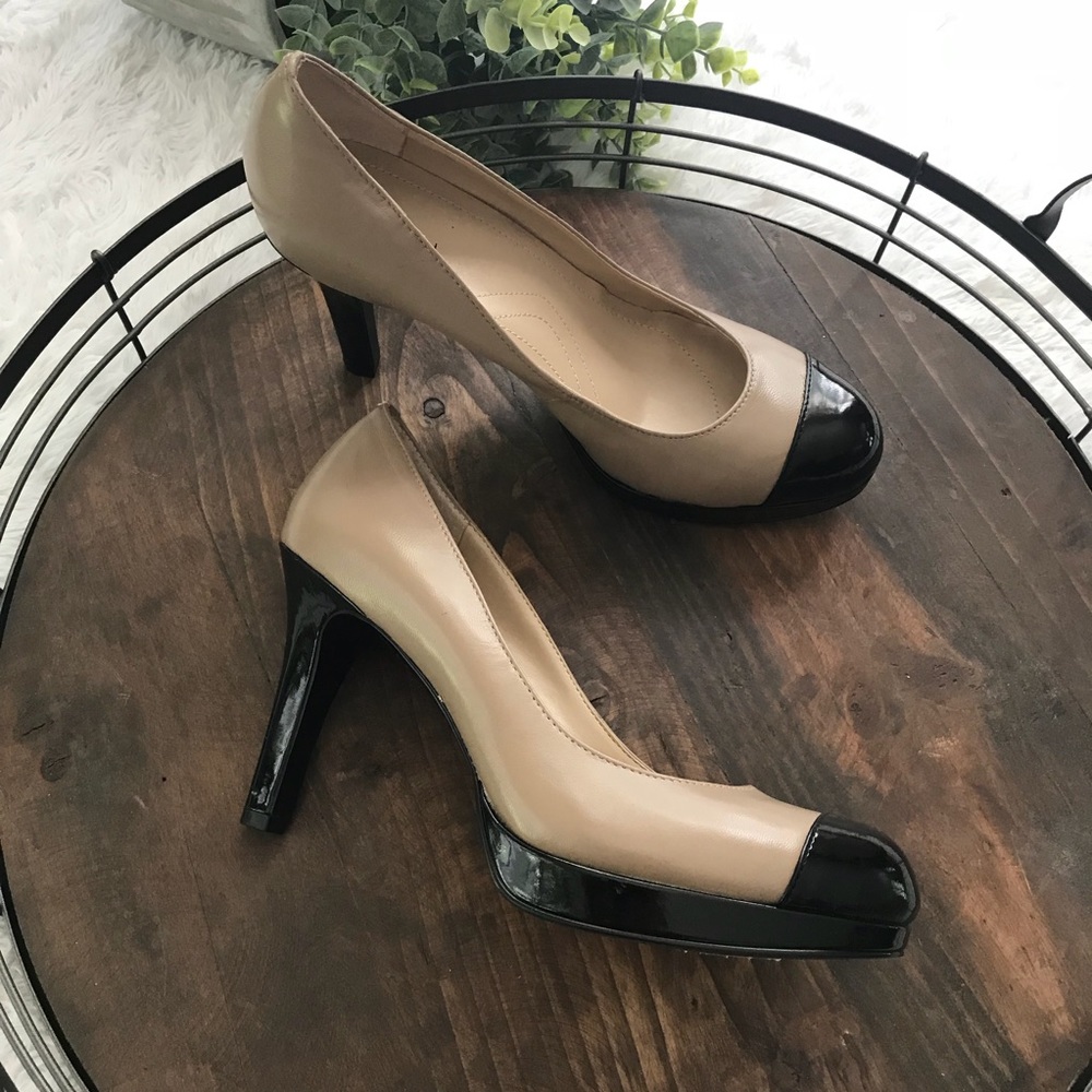 Tahari Laure color block leather heels